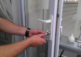 تعویض مغزی قفل درب دوجداره