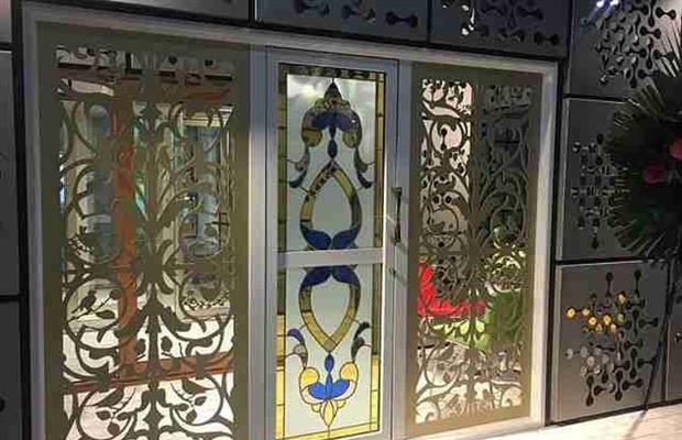 نگهداری و نظافت شیشه دوجداره طرح دار