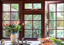 پنجره دوجداره چوبی